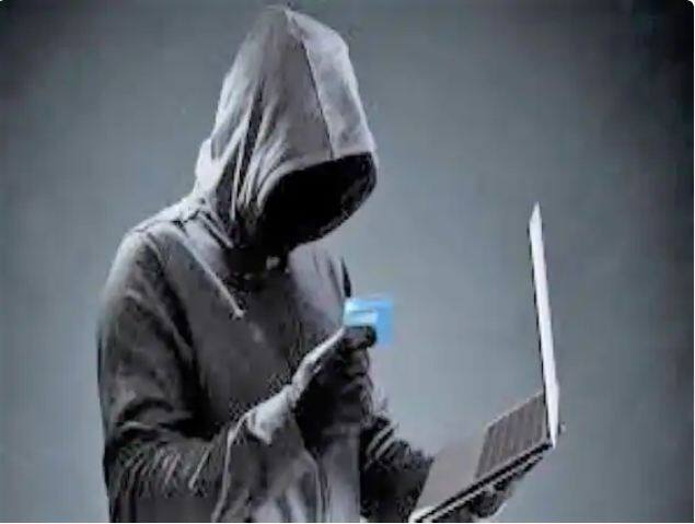 ਤੁਹਾਨੂੰ ਕਦੇ ਵੀ ਕਿਸੇ ਅਣਜਾਣ ਵਿਅਕਤੀ ਨੂੰ ਬੈਂਕ ਨਾਲ ਸਬੰਧਤ ਕਿਸੇ ਵੀ ਕਿਸਮ ਦੀ ਜਾਣਕਾਰੀ ਨਹੀਂ ਦੇਣੀ ਚਾਹੀਦੀ। ਜੇ ਕੋਈ ਵਿਅਕਤੀ ਬੈਂਕ ਦੇ ਨੁਮਾਇੰਦੇ ਵਜੋਂ ਫ਼ੋਨ ਕਰਦਾ ਹੈ, ਤਾਂ ਪਹਿਲਾਂ ਜਾਂਚ ਕਰੋ ਕਿ ਉਹ ਬੈਂਕ ਦਾ ਪ੍ਰਤੀਨਿਧੀ ਹੈ ਜਾਂ ਨਹੀਂ। ਬੈਂਕ ਦੇ ਨੁਮਾਇੰਦੇ ਕਦੇ ਵੀ ਤੁਹਾਡੇ ਖਾਤੇ ਨਾਲ ਸਬੰਧਤ ਜ਼ਰੂਰੀ ਜਾਣਕਾਰੀ ਨਹੀਂ ਲੈਂਦੇ।