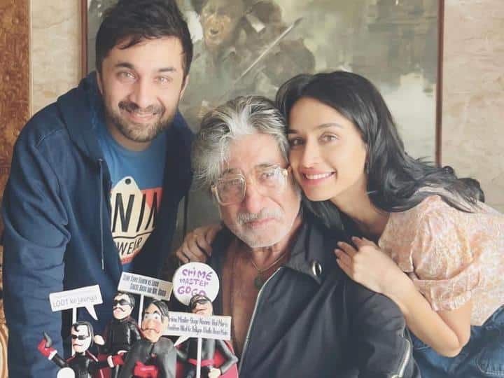 Shraddha kapoor special Birthday wishes to her father Shakti Kapoor Shakti Kapoor Birthday: श्रद्धा कपूर ने खास अंदाज में शक्ति कपूर को किया बर्थ डे विश, तस्वीर शेयर कर कही बड़ी बात