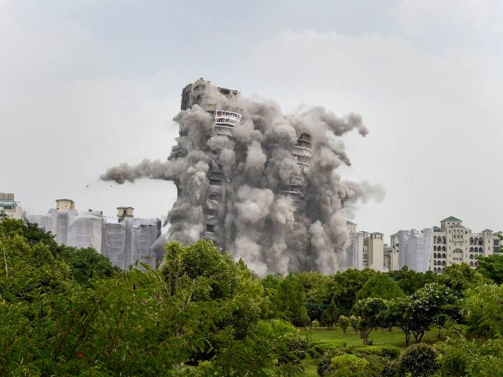 Supertech Twin Tower: ट्विन टावर की जगह दूसरा हाउसिंग प्रोजेक्ट लाना चाहता है बिल्डर, सोसाइटी के लोगों ने जताया एतराज Supertech Wanted To another housing project On Twin Tower Land Area Society People Objected Supertech Twin Tower: ट्विन टावर की जगह दूसरा हाउसिंग प्रोजेक्ट लाना चाहता है बिल्डर, सोसाइटी के लोगों ने जताया एतराज