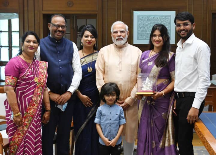Chandrashekhar Bawankule Delhi visit met Prime Minister narendra modi PM Modi : चंद्रशेखर बावनकुळे यांनी घेतली पंतप्रधान मोदी यांची भेट