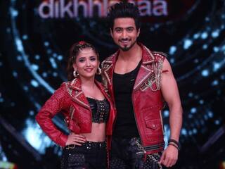Jhalak Dikhhla Jaa 10 के मंच पर फैजल शेख ने बताई अपनी कहानी, कैसे सेल्समैन से बने सोशल मीडिया स्टार?
