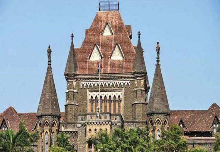 Pune Manache Ganapati Mandals Visarjan Procession case high court to give final verdict Pune Ganapati Visarjan Case : पुण्यातील विसर्जन मिरवणुकांबाबतचा निर्णय हायकोर्टात; आज सुनावणी