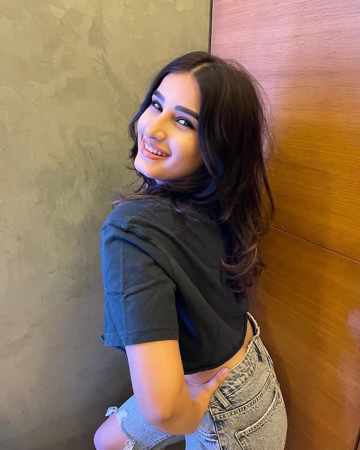 rashathadanipicturesviralonSocial media Rasha Thadani Photo