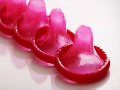 condom sales reached its peak in Mumbai according to a survey by swiggy Swiggy இன்ஸ்டாமார்ட்.. அதிரடியாக அதிகரித்த ஆணுறை விற்பனை.. இந்த மாநிலத்துக்கு முதலிடம்..
