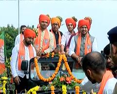 Rajkot: ભાજપના રાષ્ટ્રીય યુવા અધ્યક્ષ તેજસ્વી સૂર્યએ રાજકોટમાં રોડ શો, જુઓ તસવીરો