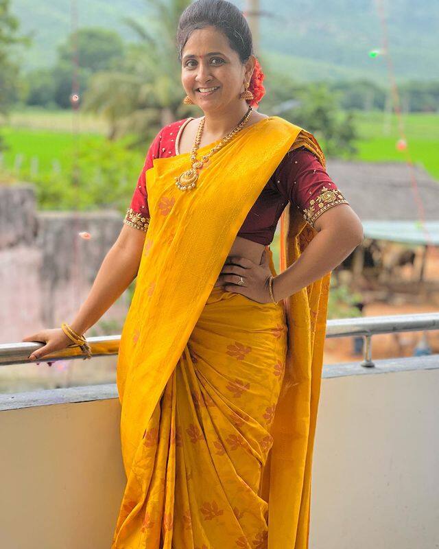 బిగ్ బాస్ తో కాస్త క్రేజ్ రావడంతో ఆమెకి బుల్లితెరపై అవకాశాలు వస్తున్నాయి. (Photo Courtesy: Lasya Instagram)