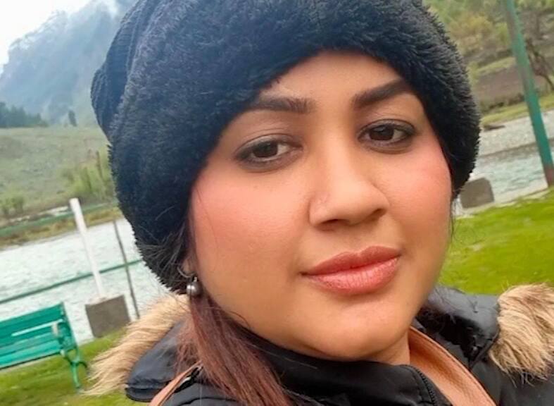 Valsad police arrested a girl and murderer of Singer Vaishali Bulsara Valsad : મિત્ર બબીતાને ઉછીના આપેલા રૂપિયા બન્યા સિંગર વૈશાલીની હત્યાનું કારણ, કેવી રીતે આપ્યો હત્યાને અંજામ?