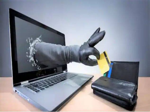 ਫਾਰਮ ਨੂੰ ਖੋਲ੍ਹਣ ਸਮੇਂ ਤੁਹਾਨੂੰ ਹਮੇਸ਼ਾ ਸਹੀ ਜਾਣਕਾਰੀ ਭਰਨੀ ਪਵੇਗੀ। ਜੇ ਤੁਸੀਂ ਗਲਤ ਮੋਬਾਈਲ ਨੰਬਰ ਜਾਂ ਈ-ਮੇਲ ਆਈਡੀ ਦਿੱਤੀ ਹੈ, ਤਾਂ ਤੁਹਾਨੂੰ ਬੈਂਕ ਦੁਆਰਾ ਭੇਜੇ ਗਏ ਸੰਦੇਸ਼ ਨਹੀਂ ਮਿਲਣਗੇ।