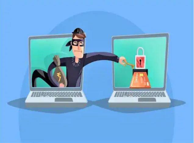 ਜੇ ਤੁਸੀਂ ਧੋਖਾਧੜੀ ਤੋਂ ਬਚਣਾ ਚਾਹੁੰਦੇ ਹੋ, ਤਾਂ ਬੈਂਕ ਨਾਲ ਜੁੜੀ ਆਪਣੀ ਲਾਗਇਨ ਜਾਣਕਾਰੀ ਨੂੰ ਕਦੇ ਵੀ ਸਾਂਝਾ ਨਾ ਕਰੋ। ਨਾਲ ਹੀ, ਸਮੇਂ-ਸਮੇਂ 'ਤੇ ਤੁਹਾਡੇ ਖਾਤੇ ਵਿੱਚ ਹੋਣ ਵਾਲੇ ਲੈਣ-ਦੇਣ 'ਤੇ ਨਜ਼ਰ ਰੱਖੋ।