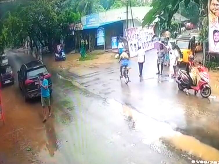 Mayiladuthurai car driver sorry for people video goes viral on social media ‘என்ன மனுஷன் யா நீ’.....மயிலாடுதுறை பொதுமக்களை  நெகிழ வைத்த வாகன ஓட்டி..!