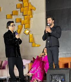 In Pics: Brahmastra को प्रमोट करने सुपर क्यूट अंदाज में पहुंची Alia Bhatt, शो किया अपना Baby On Board...