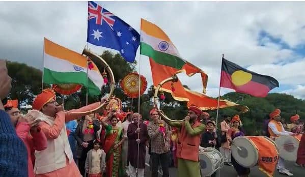 युनायटेड इडियन्स ऑफ साऊथ ऑस्ट्रेलिया अॅडलेड स्थित कार्यकारी मंडळाचे अध्यक्ष दिलीप कुलकर्णी, उपाध्यक्ष राकेश गुप्ता, सचिव मिहिर शिंदे, जनसंपर्क अधिकारी सदानंद मोरे, ग्रांट ऑफिसर कपिल चौसालकर आणि खजिनदार प्रशांत जगदाळे हे कार्यक्रम यशस्वी करण्यासाठी झटत आहे.