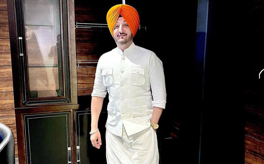 Punjabi Singer Inderjit Nikku Records Songs With Diljit Dosanjh And ...