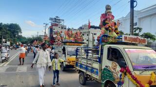 தஞ்சையில் கொண்டாட்டமாக 52 விநாயகர் சிலைகள் ஆற்றில் விசர்ஜனம்