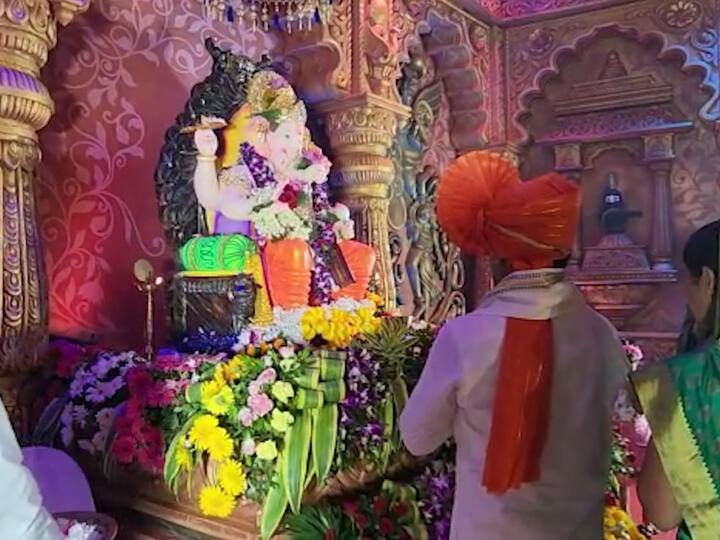 बिहारमध्ये राहून मुंबईच्या लालबागच्या राजाचे दर्शन मराठी बांधवांना घेता येत नव्हते.