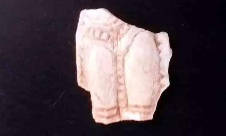 In the second phase of excavation, part of an ivory sculpture was found மாளிகைமேடு : இரண்டாம் கட்ட அகழ்வாராய்ச்சியில் யானை தந்தத்தால் ஆன சிற்பத்தின் பாகம் கண்டெடுப்பு