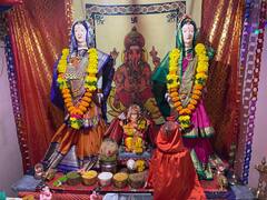 Gauri Aras Competition 2022 : गौराईंच्या आगमनाने भाविकांत उत्साह, घरोघरी गौराईंचे स्वागत