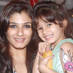 Raveena Tandon's Daughter: बचपन में ऐसी दिखती थीं रवीना टंडन की बेटी, अब बड़ी होकर बदल गया है पूरा लुक, देखें लेटेस्ट तस्वीरें