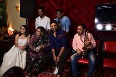 Kacher Manush Update: দেব-ইশা-উষার জমজমাট সমীকরণ, সাক্ষী রইল কলকাতা আর 'চুম্বক মন'