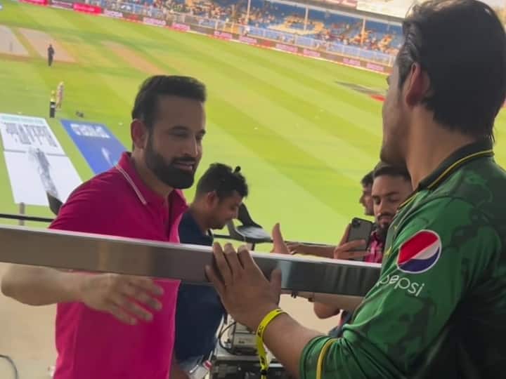 Watch: पाकिस्तान के मीम किंग से मिले इरफान पठान, भारत-पाक मैच को लेकर हुई मजेदार बातचीत