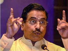 'बात करने के लिए देश-दुनिया के बारे में पता होना जरूरी', प्रहलाद जोशी का राहुल गांधी पर तीखा प्रहार