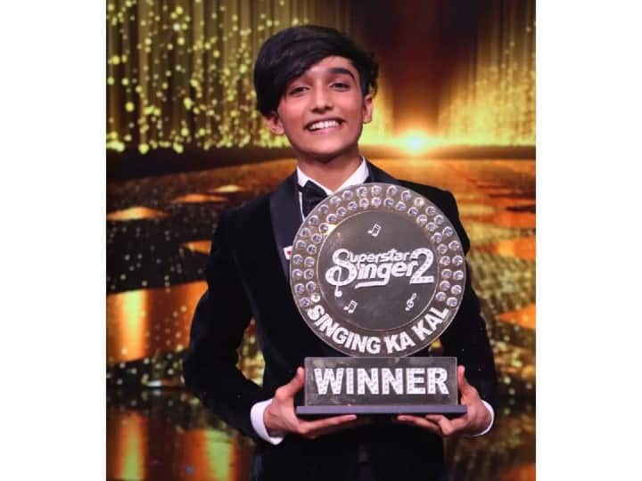 'Superstar Singer 2': 14-Yr-Old Mohammad Faiz From Jodhpur Lifts The Winner's Trophy 'Superstar Singer 2': 14-Yr-Old Mohammad Faiz From Jodhpur Lifts The Winner's Trophy 'Superstar Singer 2': 14-Yr-Old Mohammad Faiz From Jodhpur Lifts The Winner's Trophy