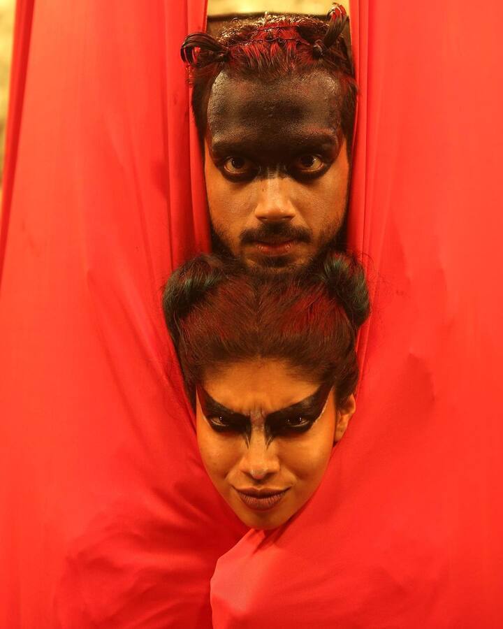 அவள் வந்துவிட்டாள் அவள் வந்துவிட்டாள்.....