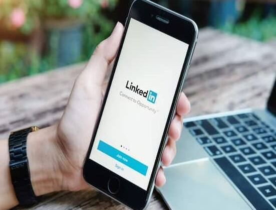 Linkedin કહે છે કે ભારતમાં કોર્પોરેટ સેવાઓ માટે કૌશલ્યની માંગ 2015 થી સરેરાશ 41.6 ટકા બદલાઈ છે. 2015 થી ફાઇનાન્સ માટે કૌશલ્યની માંગ સરેરાશ 28.4 ટકા વધી છે.