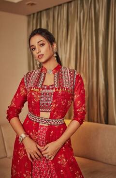 Srinidhi Shetty : தும்பி தும்பி தும்பி துள்ளல்லோ....ஸ்ரீநிதி ஷெட்டியின் ரீசண்ட் க்ளிக்ஸ்!