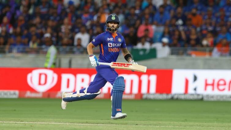 IND vs PAK, Super 4: Virat Kohli announces return to form with brilliant fifty IND vs PAK, Super 4: 'কিংগ' কোহলির প্রত্যাবর্তন? ব্যাট হাতে পাক বোলারদের শাসন করলেন বিরাট