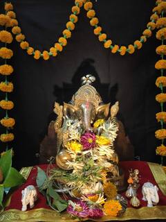 Ganesh Chaturthi 2022 : गणेशोत्सवाच्या देखाव्यातून कल्याणचा कचरा प्रश्न अधोरेखित