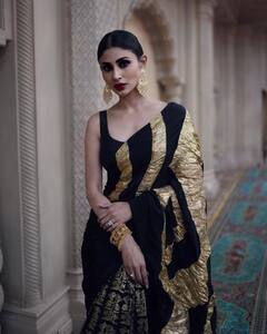 Mouni Roy : मौनी रॉयचा घायाळ करणारा ट्रेडिशनल लूक, फोटोंनी वाढवले हृदयाचे ठोके