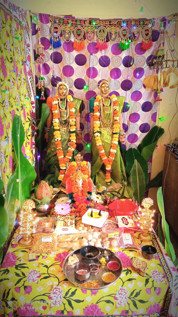 सौ प्रतिभा भावसार व सौ गायत्री भावसार, जळगाव