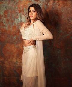 Nikki Tamboli Pics: ਆਈਵਰੀ ਕਲਰ ਦੀ ਡਰੈੱਸ ਪਹਿਣ ਕੇ ਕਹਿਰ ਢਹਾਉਂਦੀ ਦਿਖੀ ਨਿੱਕੀ ਤੰਬੋਲੀ, ਖੂਬਸੂਰਤ ਅੰਦਾਜ਼ ਜਿੱਤੇ ਲਵੇਗੀ ਦਿਲ