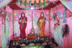 Gauri Aras Competition 2022 : गौराईंच्या आगमनाने भाविकांत उत्साह, घरोघरी गौराईंचे स्वागत