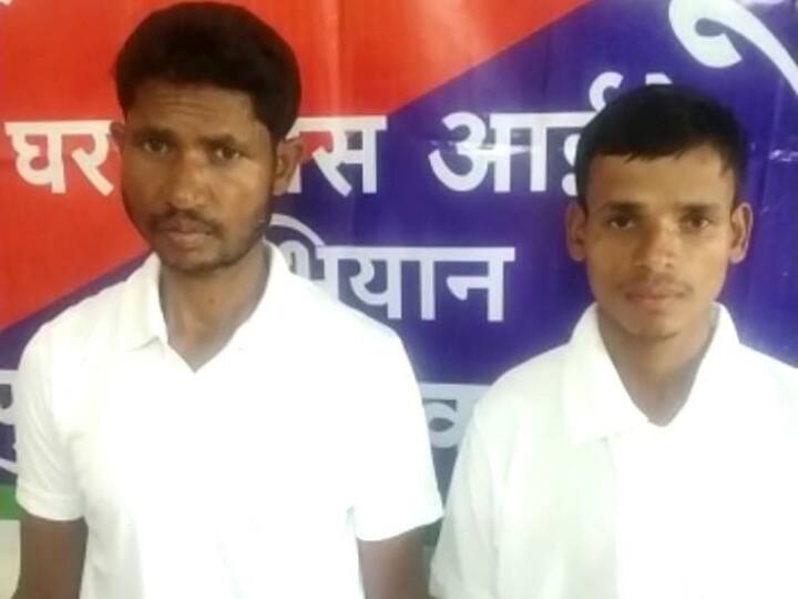 Dantewada Effect of Lone Varratu campaign in Dantewada, Chhattisgarh two Maoists surrender before SP ANN Dantewada News: दंतेवाड़ा में लोन वर्राटू अभियान का दिख रहा असर, एसपी के समक्ष दो नक्सलियों ने किया सरेंडर