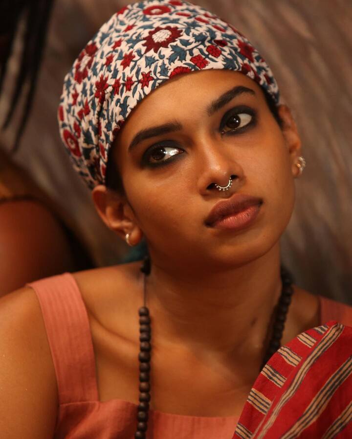 பூக்களே சற்று ஓய்வெடுங்கள் ....