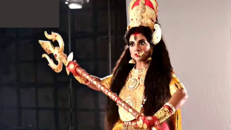 Subhashree Ganguly: Subhashree Ganguly will play the role of Maa Durga in a renowned TV channel, See her look Subhashree Ganguly: গয়না-ত্রিনয়নে অপরূপা, মহালয়ার ভোরে 'দুর্গা' শুভশ্রী