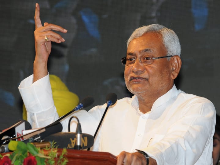 CM Nitish Kumar Said Coalition Government in Bihar with BJP was a Mistake ANN JDU Meeting: सीएम नीतीश कुमार ने कहा- 'हुई गलती, बीजेपी के साथ दोबारा जाना थी हमारी मूर्खता'