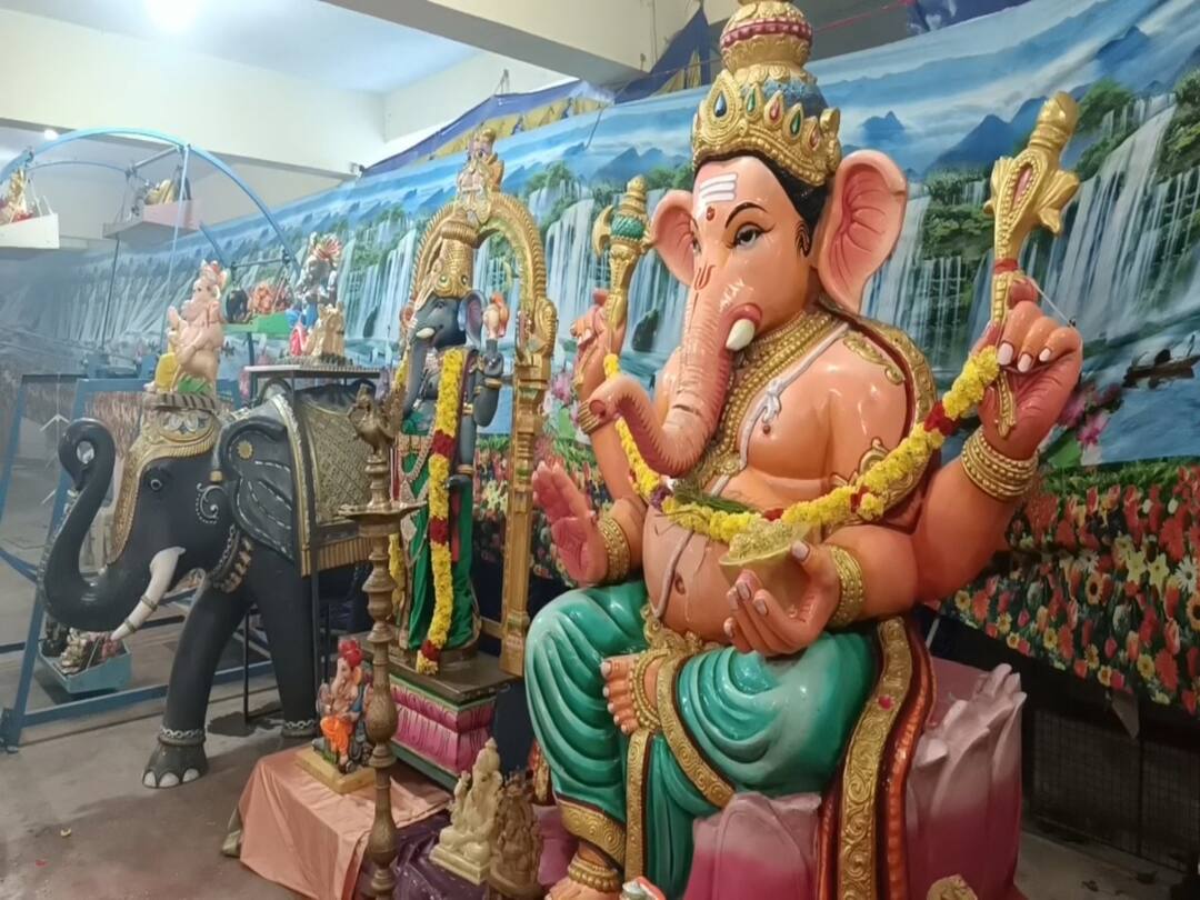 Vinayagar Idol Immersion: விநாயகர் சதுர்த்தி விழா சிலைகள் ஊர்வலமாக சென்று கடலில் கரைக்கும் பக்தர்கள்..