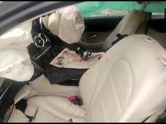 Cyrus Mistry Death: साइरस मिस्त्री की कार के उड़े परखच्चे, तस्वीरों में देखें कितना भयानक था सड़क हादसा