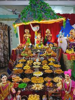 Gauri Aras Competition 2022 : कैलासात गौरी विराजमान, पाहा फोटो