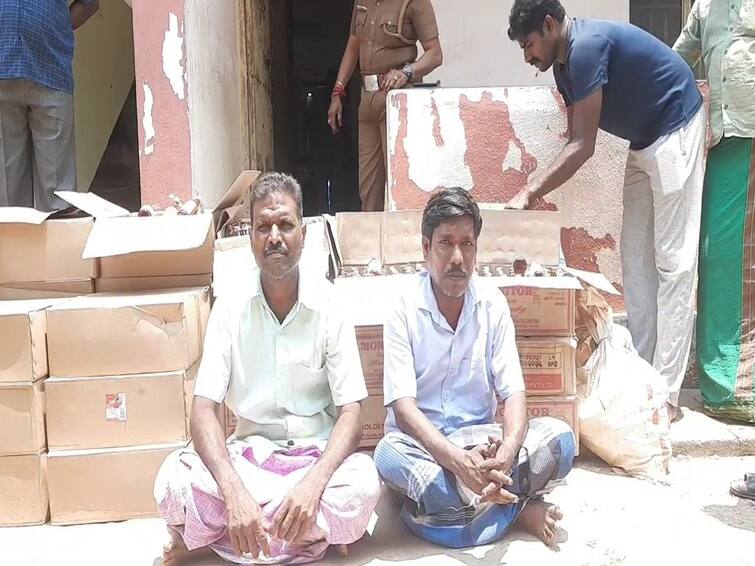Police seized fake liquor bottles worth 2 and half lakhs, 2 arrested in Cuddalore TNN கடலூர் அருகே ரூ. 2 ½ லட்சம் மதிப்புள்ள போலி மது பாட்டில்கள் பறிமுதல்;  2 பேர் கைது 