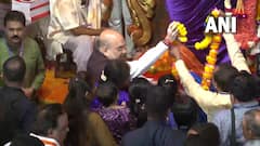 PHOTO : केंद्रीय गृहमंत्री अमित शाह सहकुटुंब लालबागच्या राजाच्या चरणी नतमस्तक