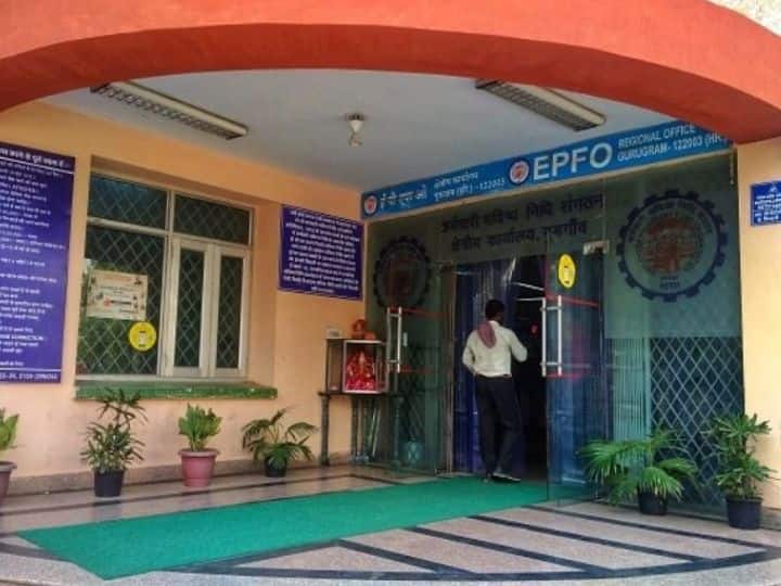 EPFO Calls For Raising Retirement Age To Ease Pressure On Pension Funds EPFO Calls For Raising Retirement Age To Ease Pressure On Pension Funds: Report