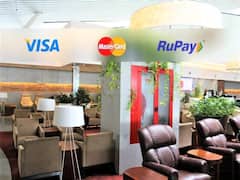 Free Airport Lounge Access: अगर आपके पास है ये कार्ड, तो एयरपोर्ट लाउंज में एंट्री फ्री, देखें कैसे मिलेगी सुविधा 