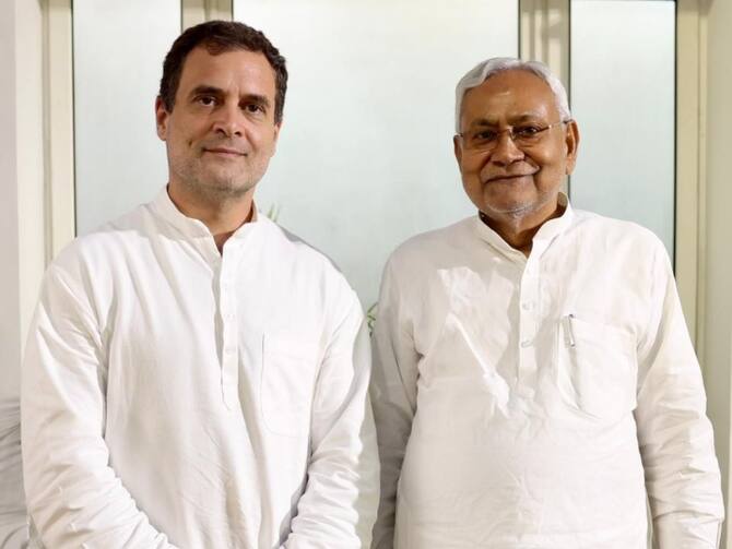 Bihar CM Nitish Kumar Meet Congress Leader Rahul Gandhi In Delhi | Nitish Kumar Meets Rahul Gandhi: राहुल गांधी से मिले नीतीश कुमार, 50 मिनट तक चली मुलाकात, क्या हुई बात?