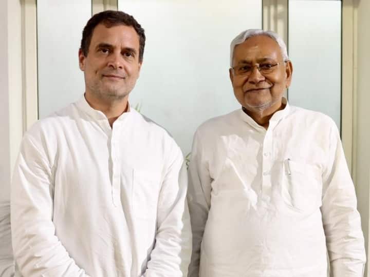 Bihar CM Nitish Kumar Meet Congress Leader Rahul Gandhi in Delhi Nitish Kumar Meets Rahul Gandhi: राहुल गांधी से मिले नीतीश कुमार, 50 मिनट तक चली मुलाकात, क्या हुई बात?