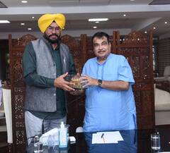 ਕੈਬਨਿਟ ਮੰਤਰੀ ਕੁਲਦੀਪ ਸਿੰਘ ਧਾਲੀਵਾਲ ਵੱਲੋਂ ਕੇਂਦਰੀ ਮੰਤਰੀ ਨਿਤਿਨ ਗਡਕਰੀ ਨਾਲ ਮੁਲਾਕਾਤ