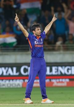 Ravi Bishnoi: ইডেনে অভিষেক, পাক ব্যাটারদেরও সমস্যায় ফেলেছেন, জন্মদিনে এক ঝলকে রবির কেরিয়ার